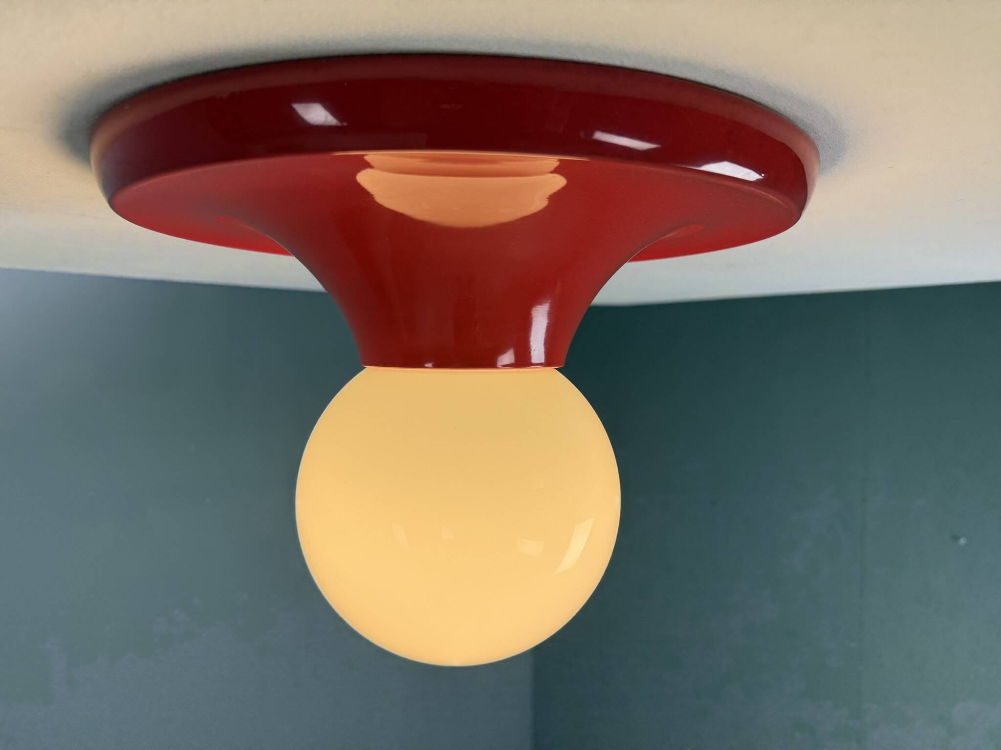 Castiglioni red metal "Light Ball" wall or ceiling lamp for Flos, Italy 1970s