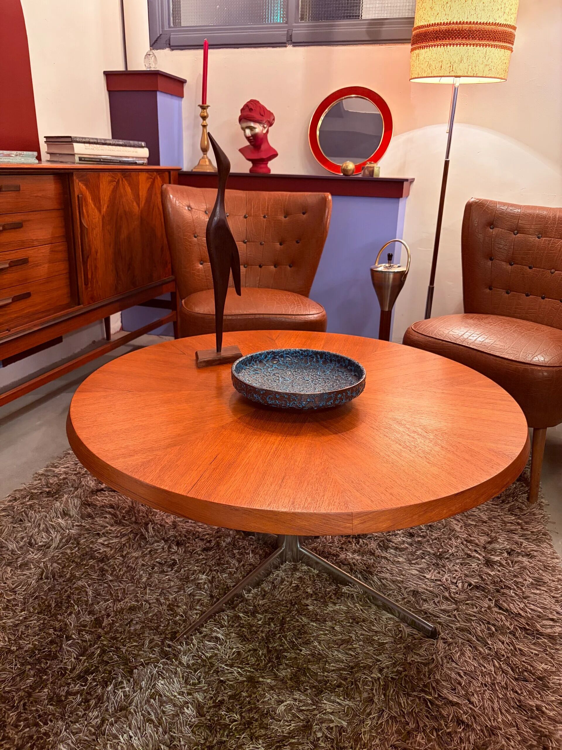 Table basse Sunburst en placage de teck, milieu du siècle
