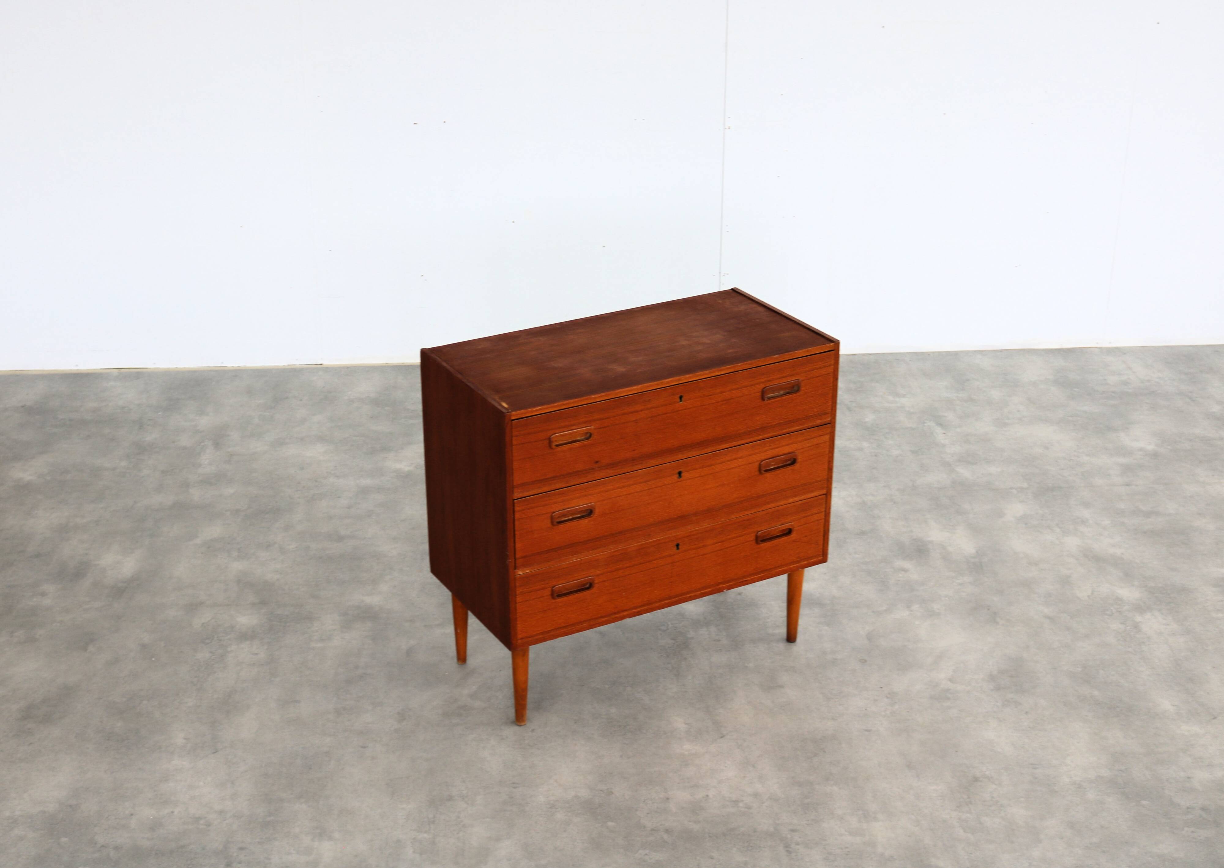 commode vintage en teck
