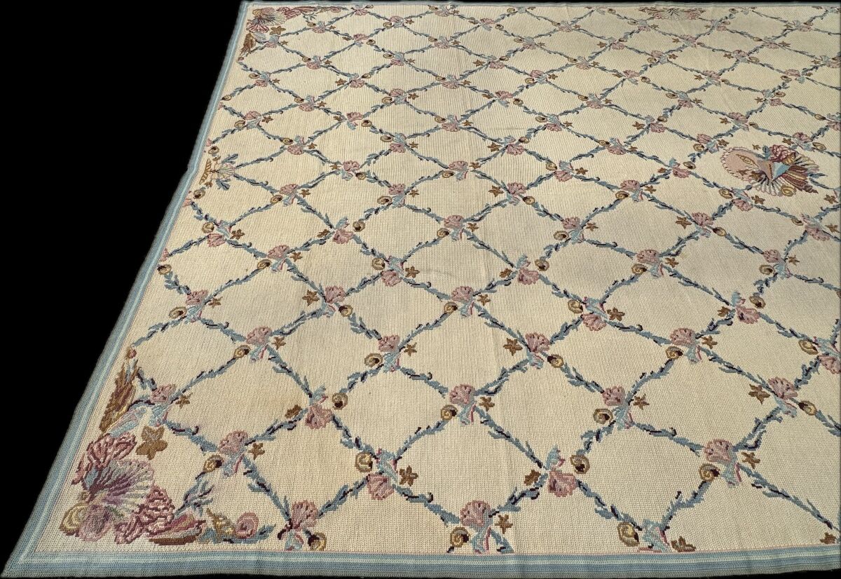 Rug with small dots 500x280 cm