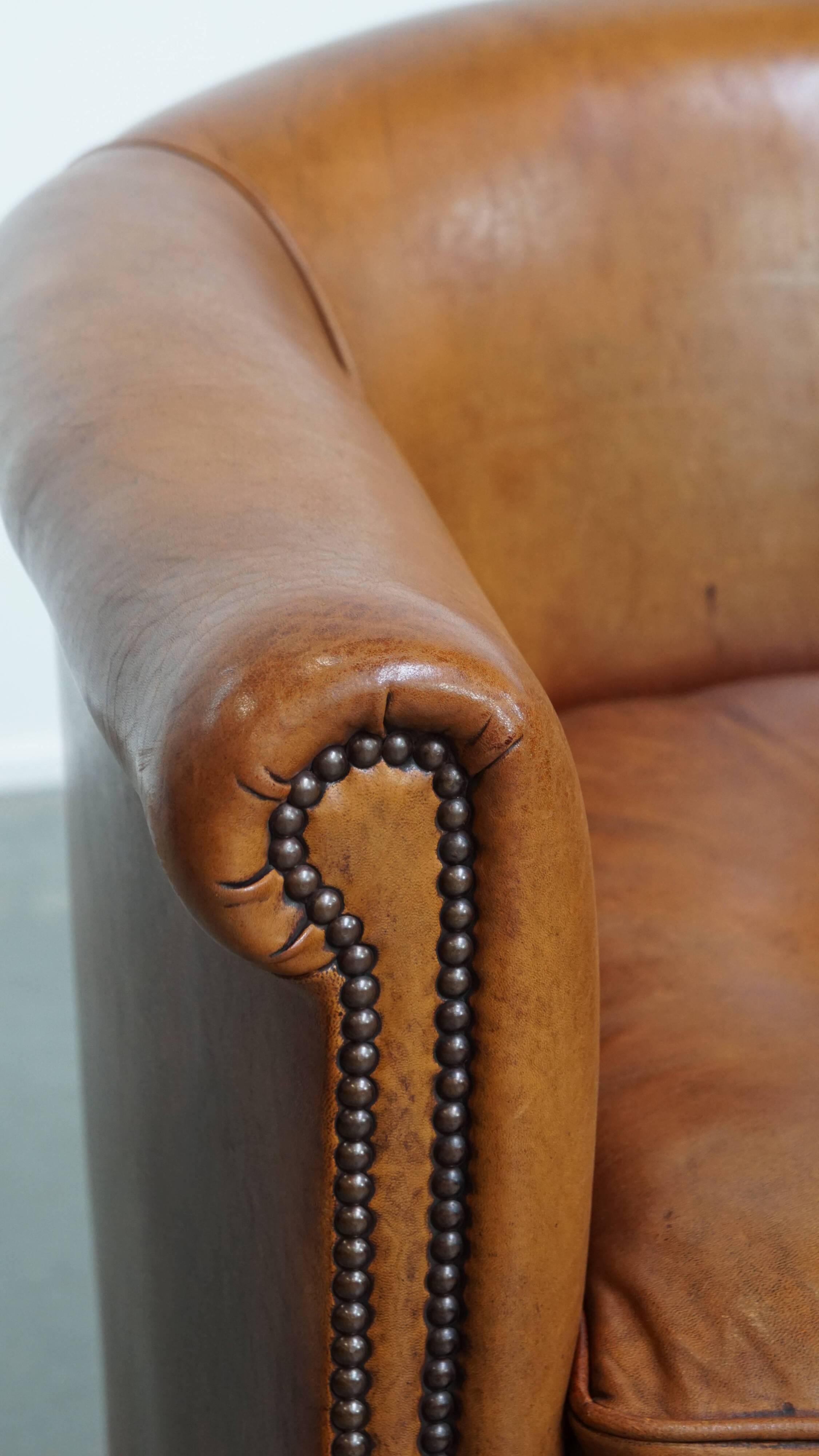 Set of 2 sheepskin leather club chairs