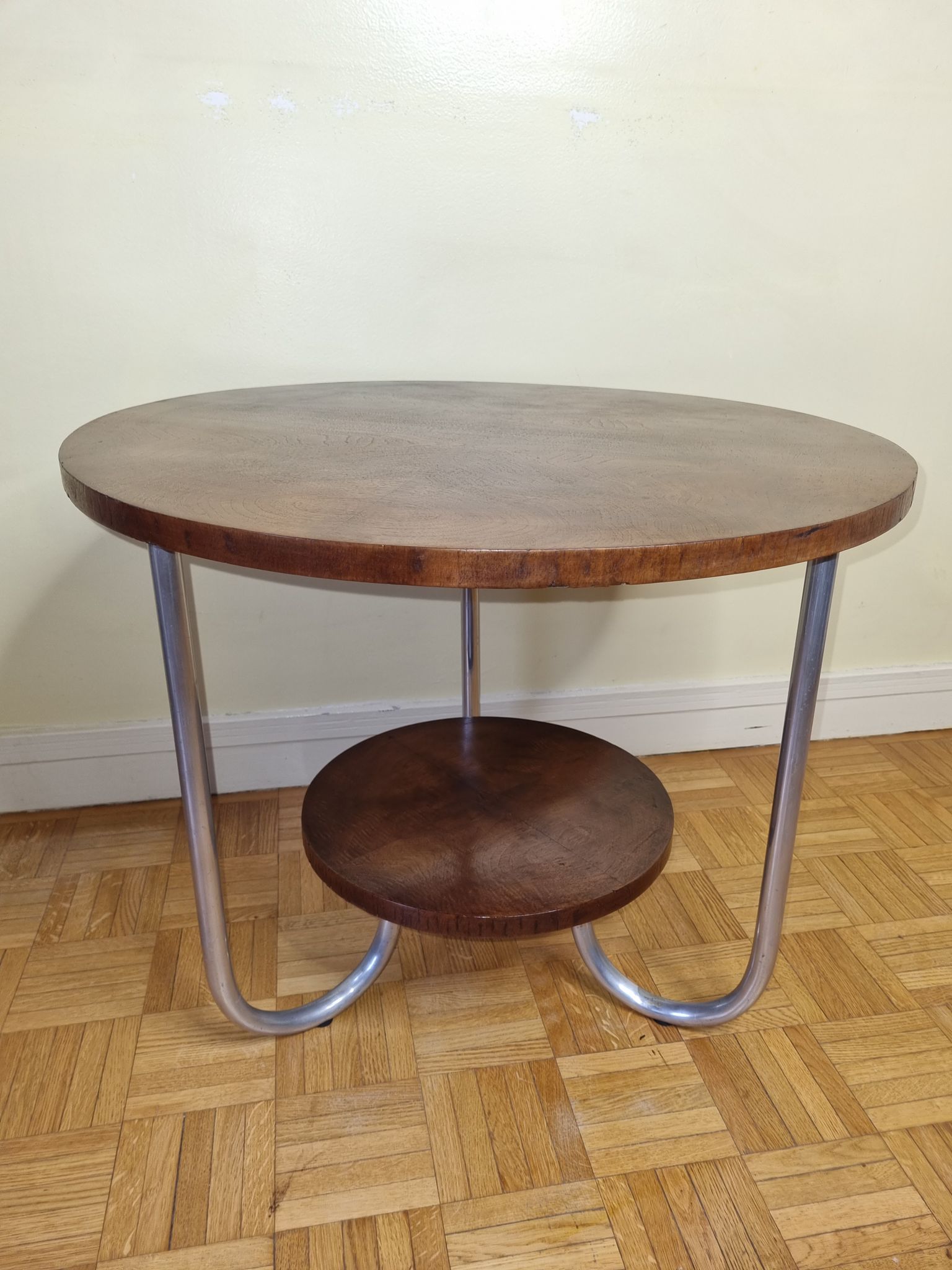 Modernist side table "Bauhaus" in veneer wood and curved tubular steel, 30s