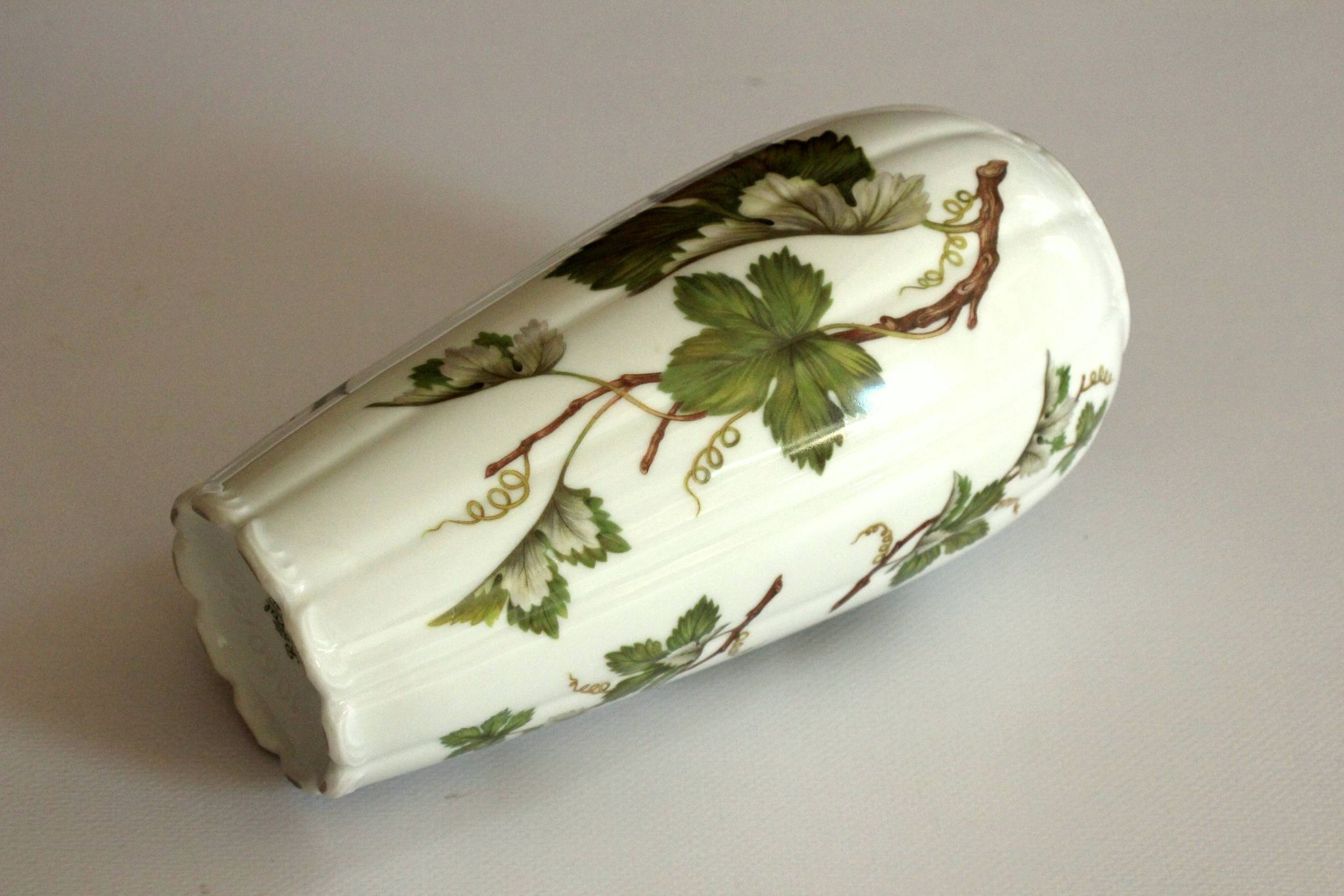 Royal Bavaria KPM porcelain vase - marked 1060/20 - Vintage