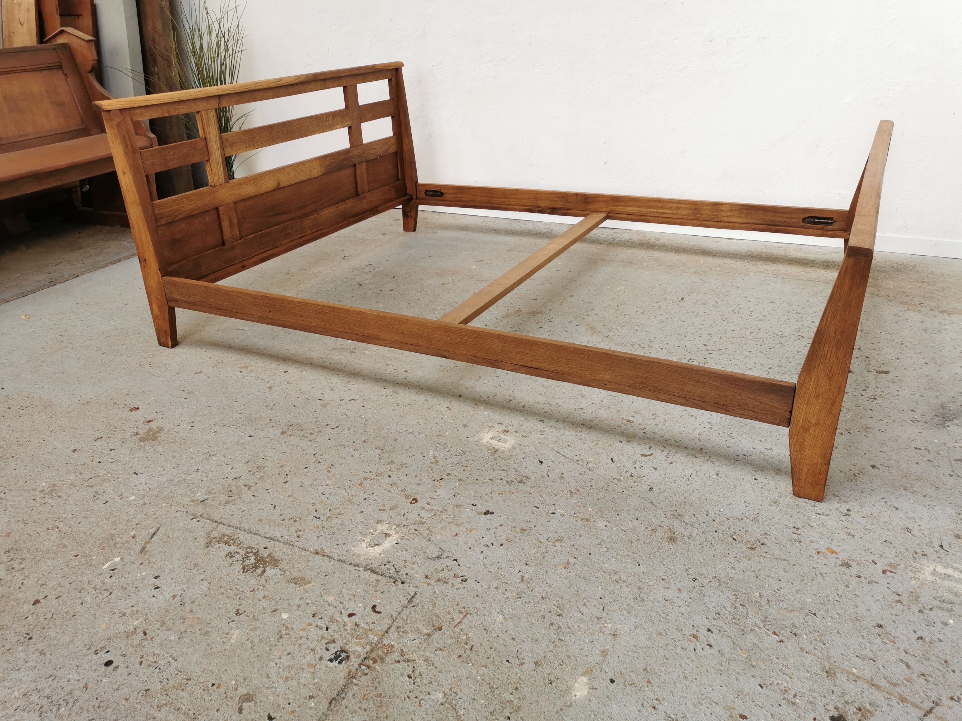Vintage design bed René Gabriel