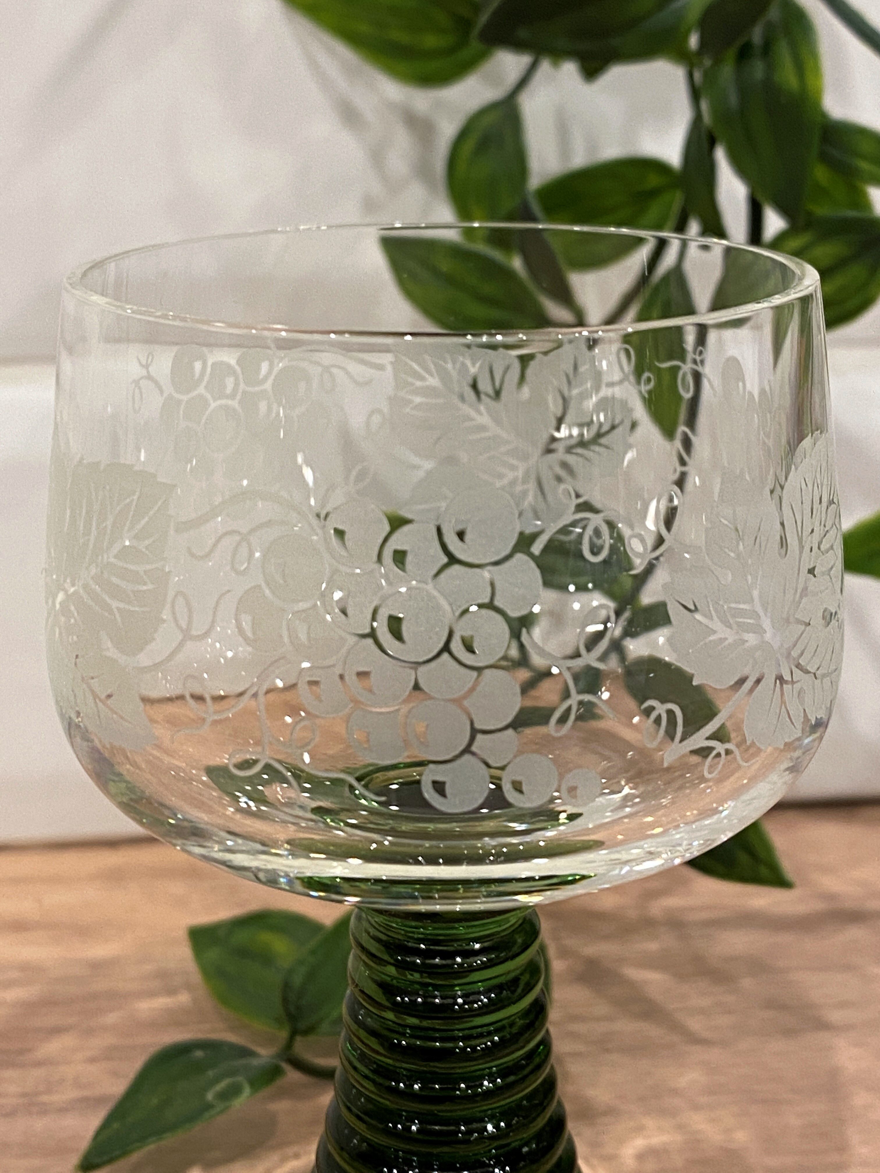 Set of 4 glasses of white wine from Alsace