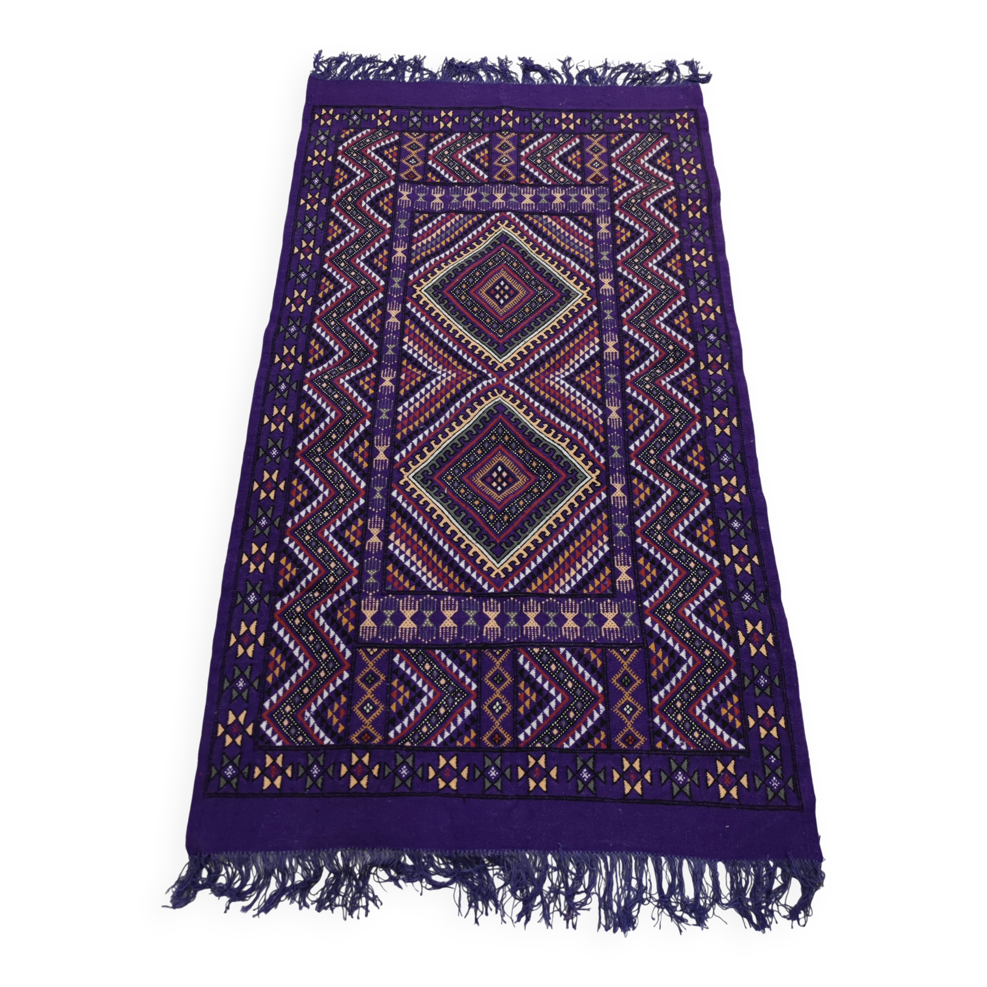 Hand-woven purple margoum rug in natural wool