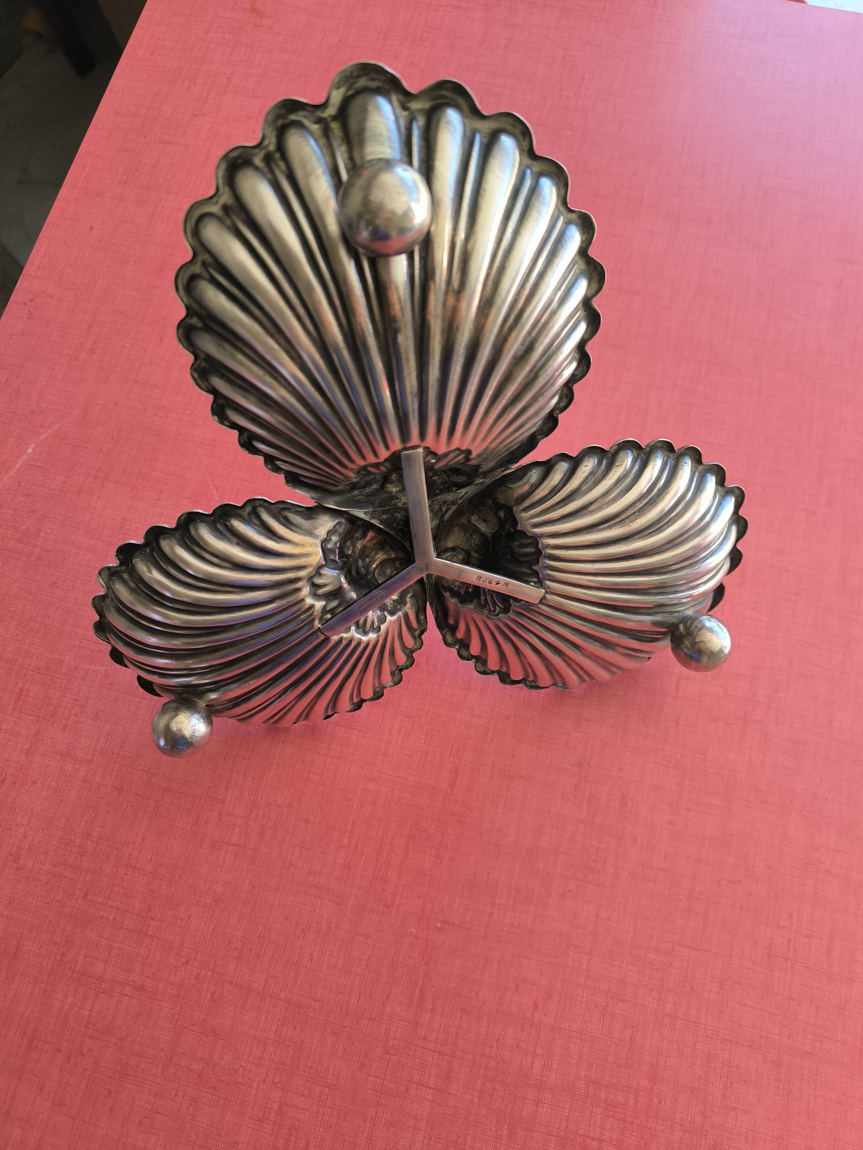 Mappin Webb's Servant