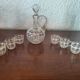 Service à liqueur en verre émaillé de blanc et de orange