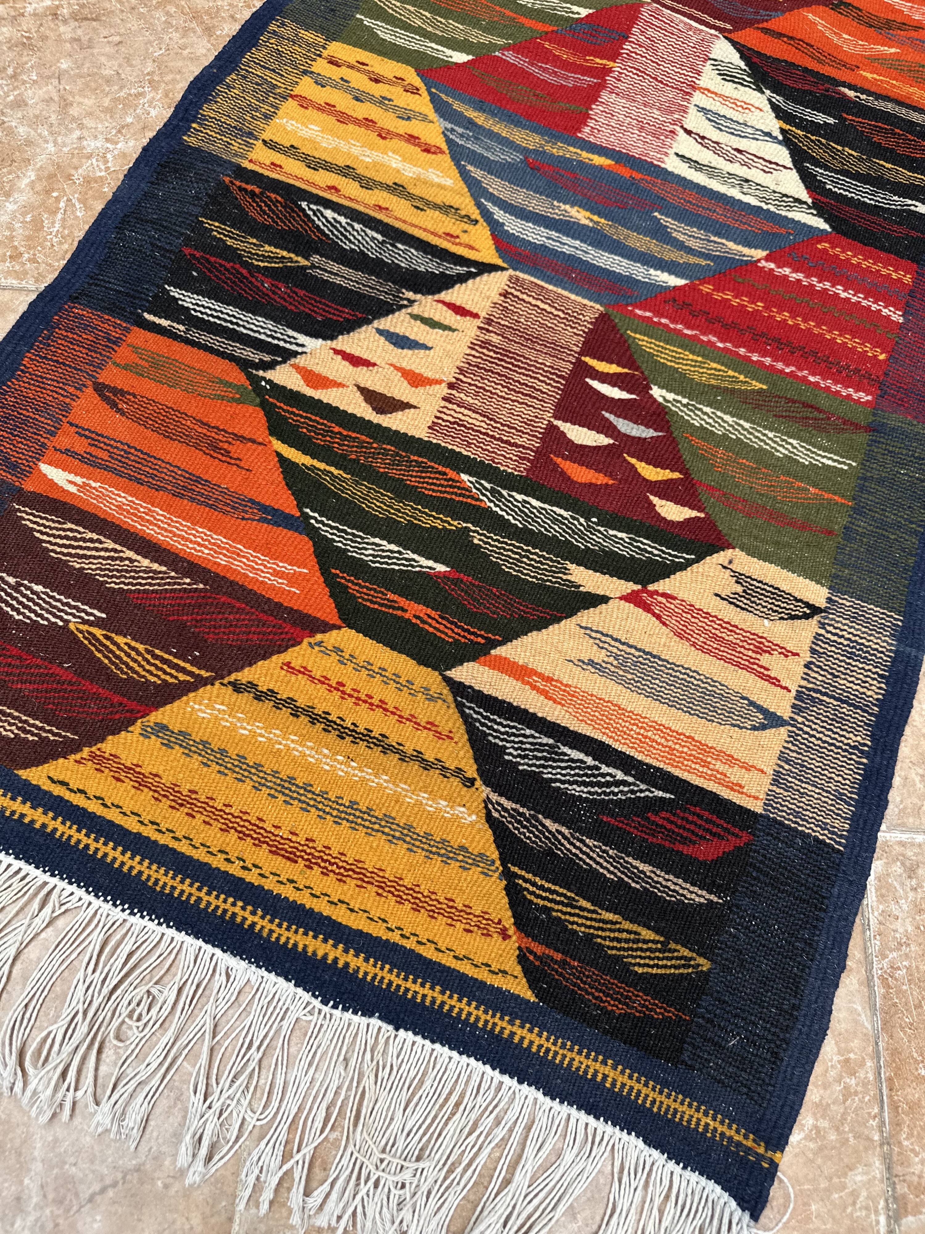 Small Moroccan rug, kilim picaso, flat woven rug, interior decoration