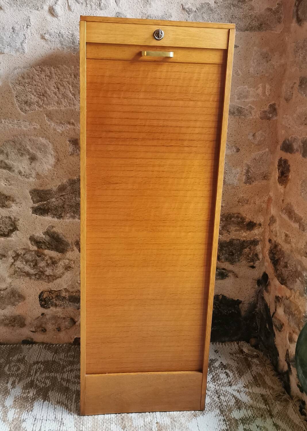 Meuble de bureau vintage, classeur à rideaux 1960