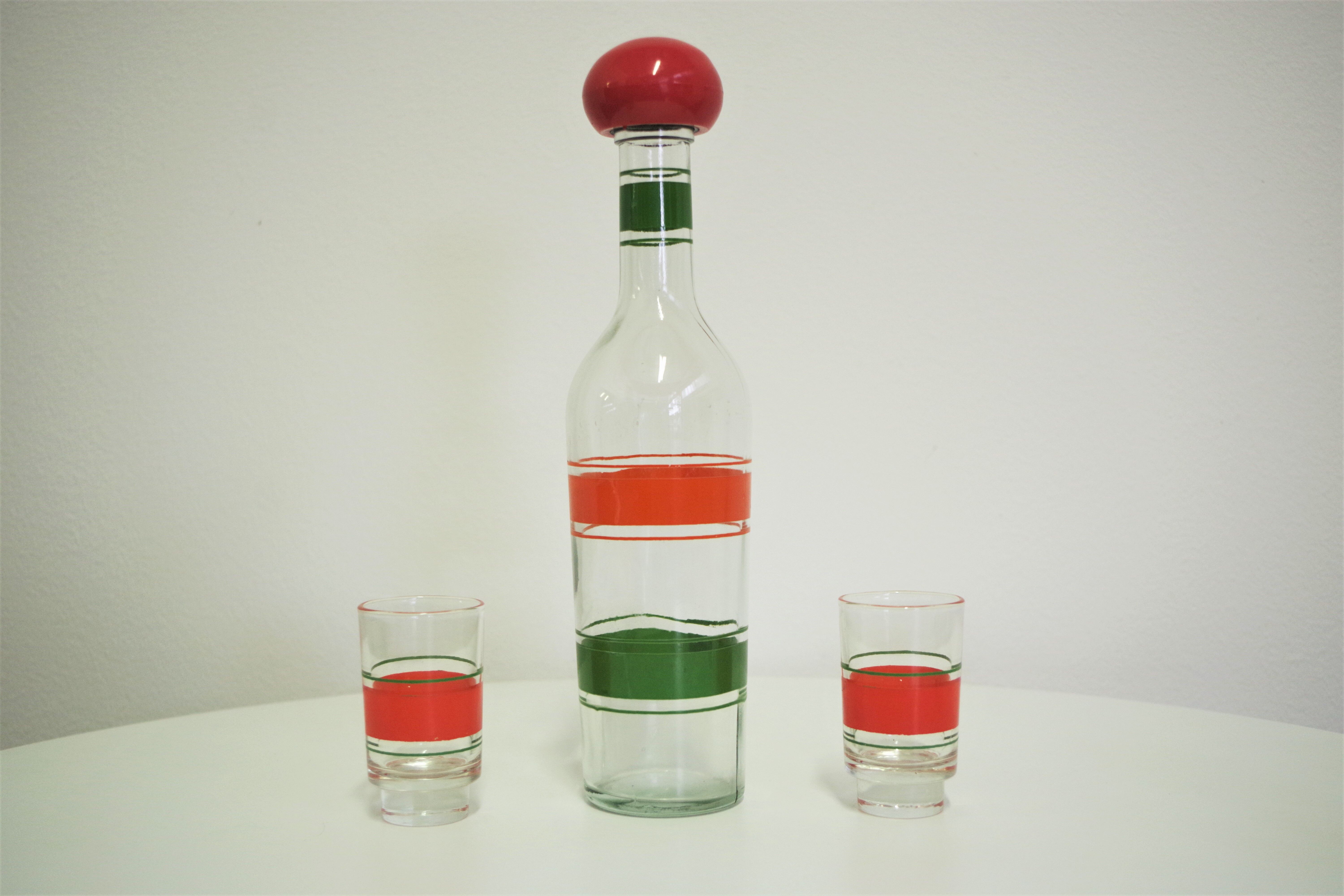 Liquor bottle and glasses, 1960s, set of 6