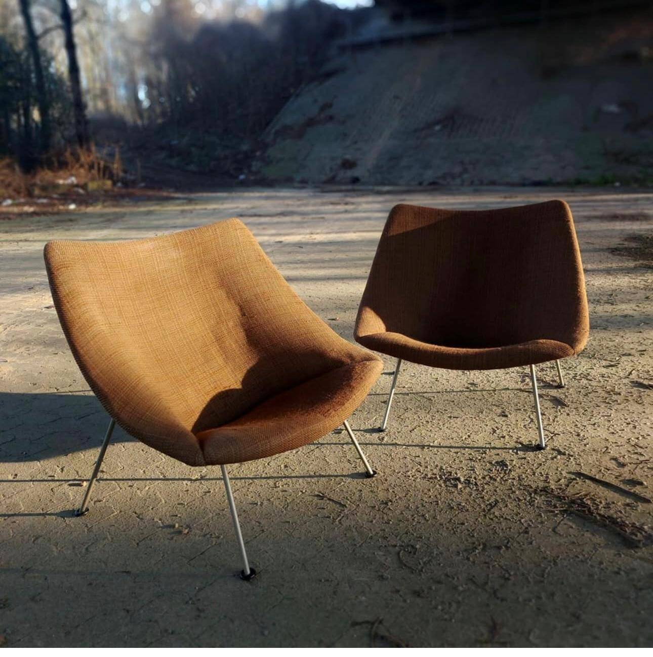 Pair of Oyster armchairs by Pierre Paulin for Artifort