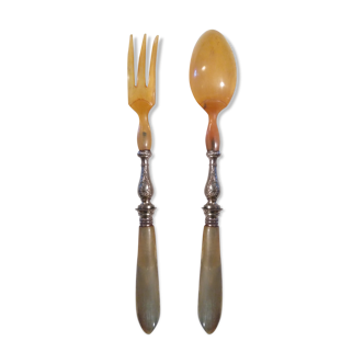 Horned salad cutlery