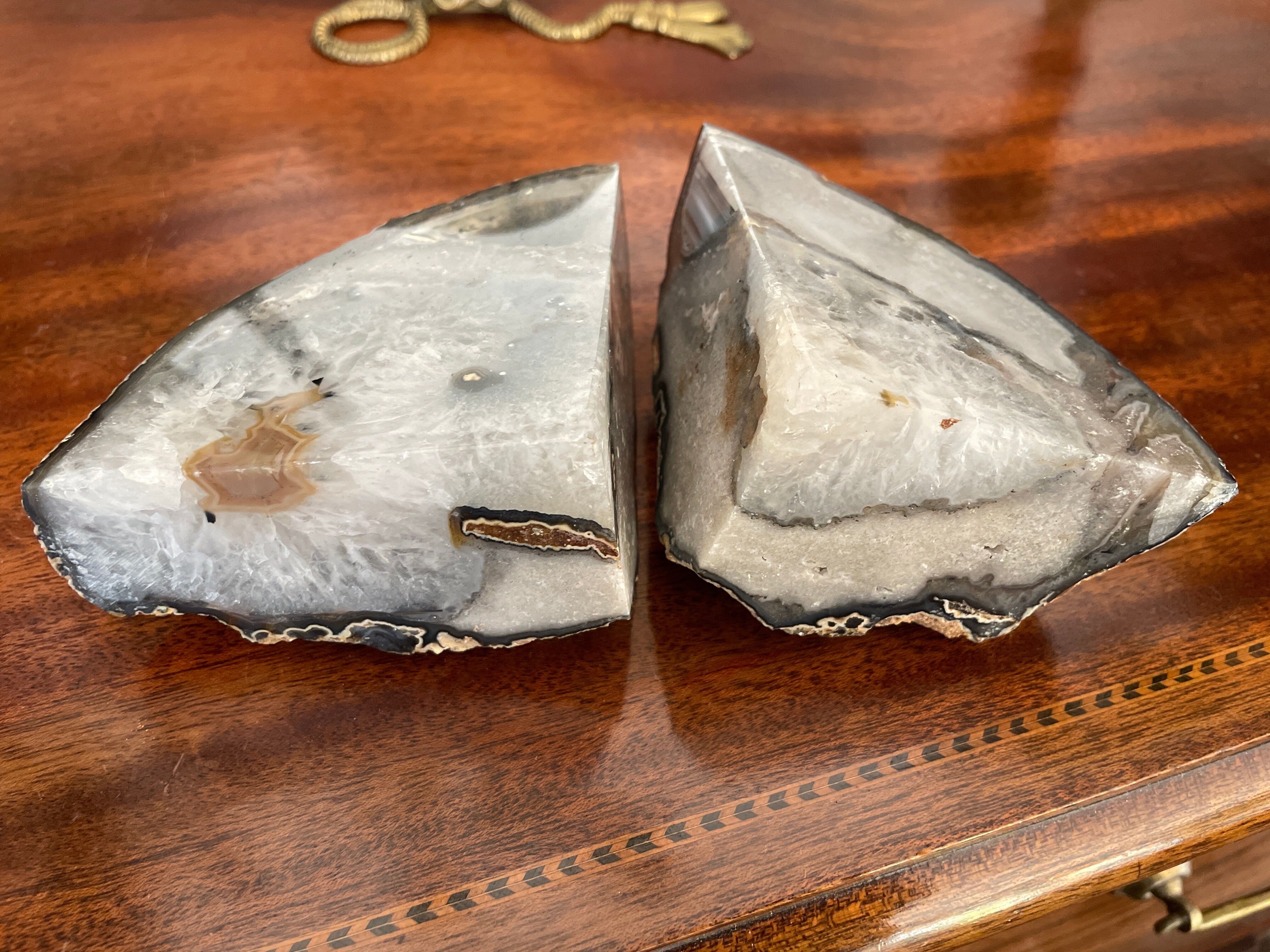 Paire de serre-livres en agate