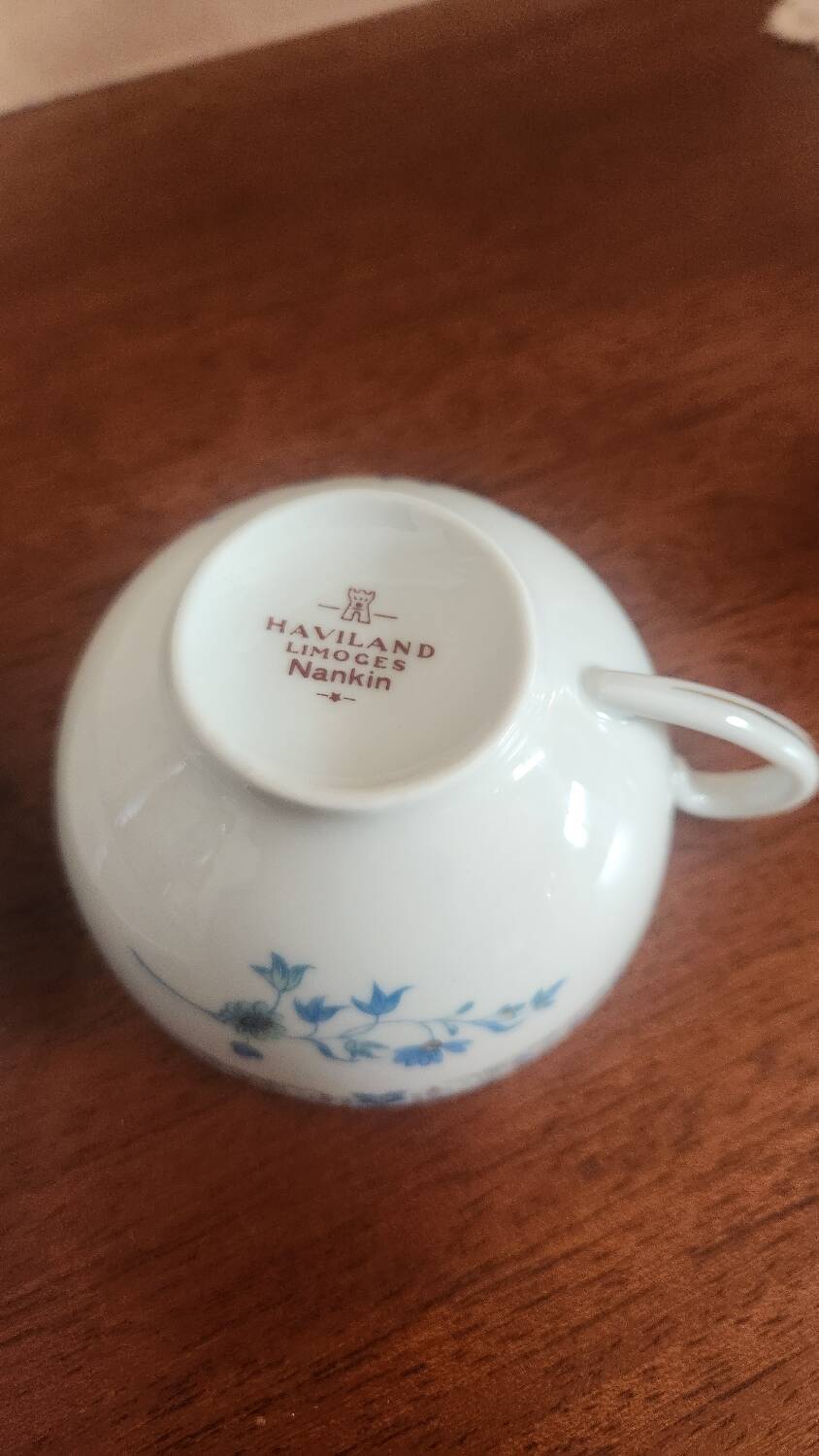 Tea cup and saucers porcelain Haviland Limoges Nankin model