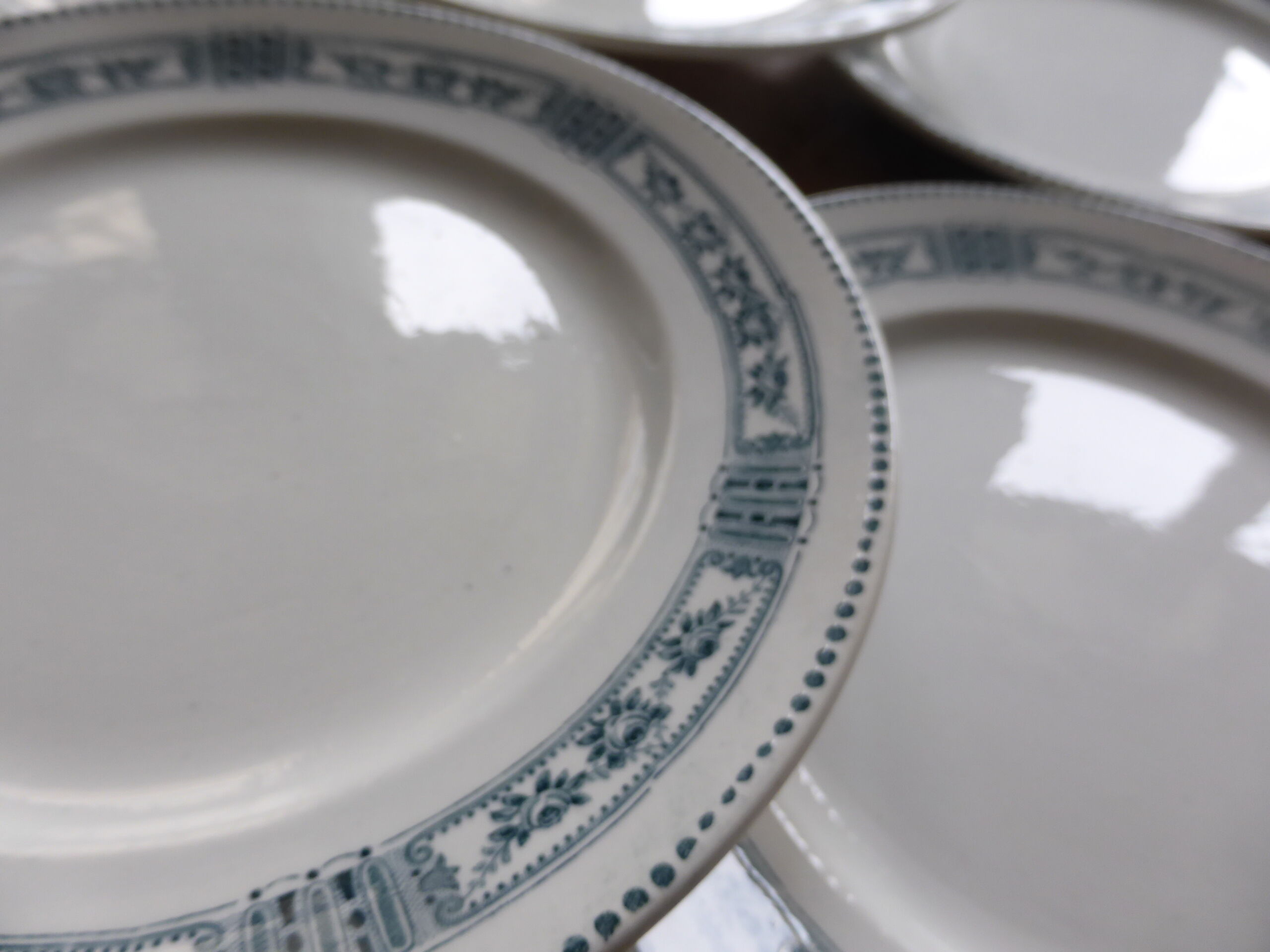 6 plates dessert in iron earth Moulin des loups model Pasteur