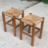 2 square stools in solid wood and straw