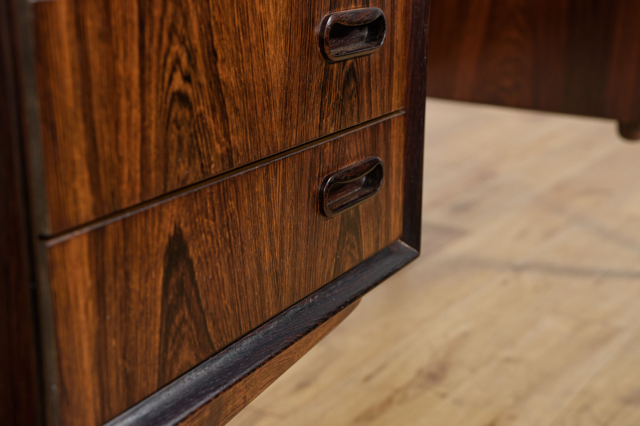 Mid-Century Modern Danish Rosewood Desk by Svend Åge Madsen for H.P. Hansen, Denmark, 1960s