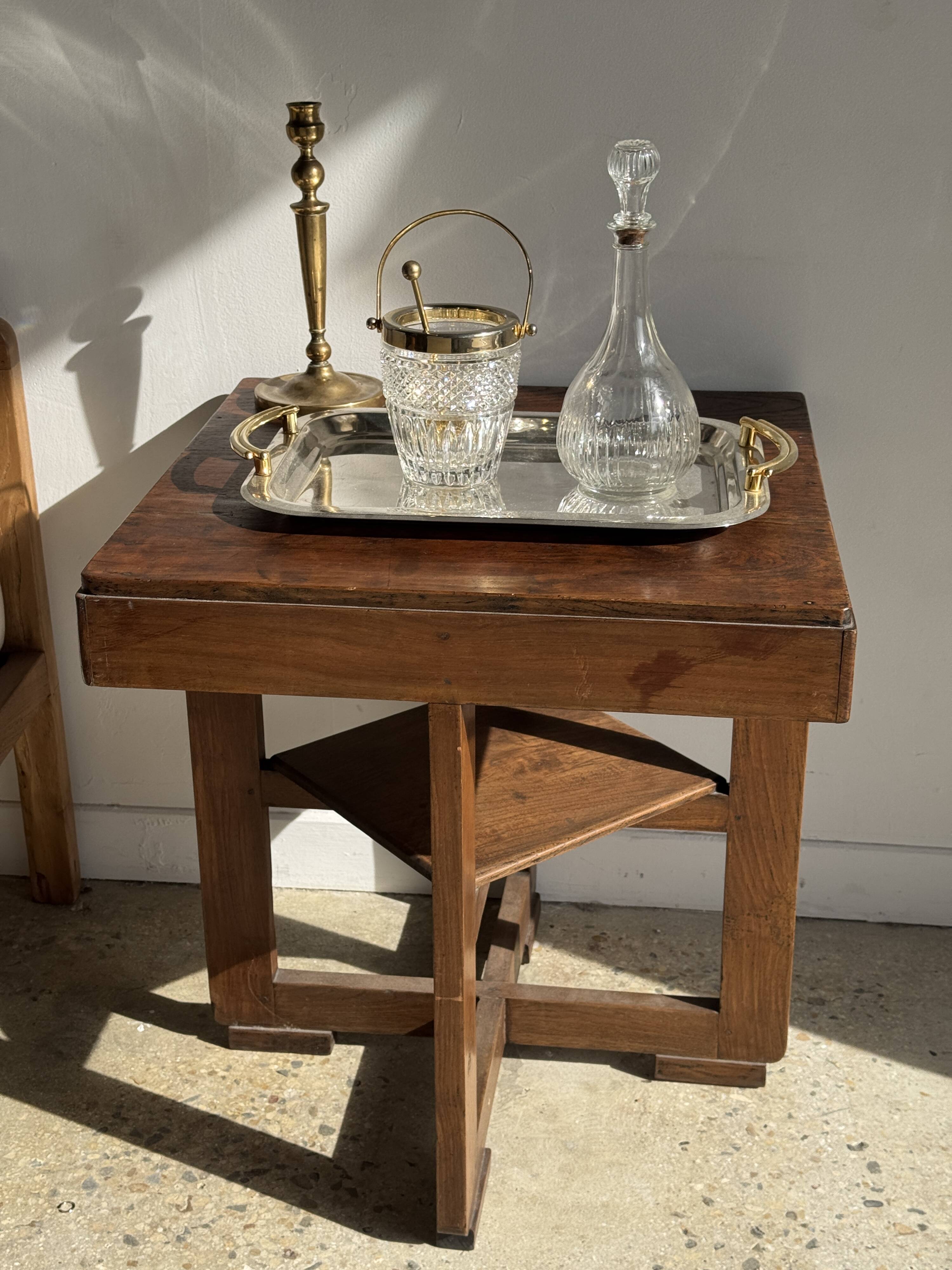 Small oval Art Deco mirror in brown and gold 33x54.