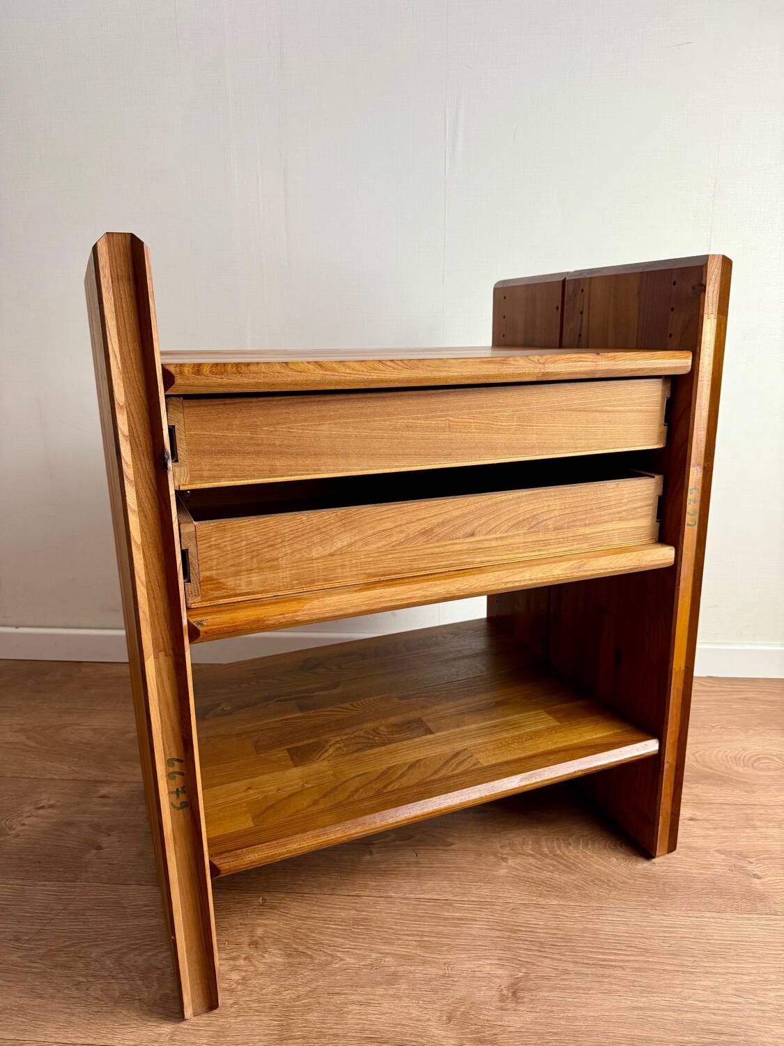 Element Library GO by Pierre Chapo 1980