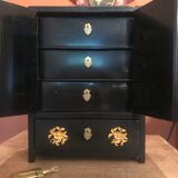 Jewelry box in black lasca