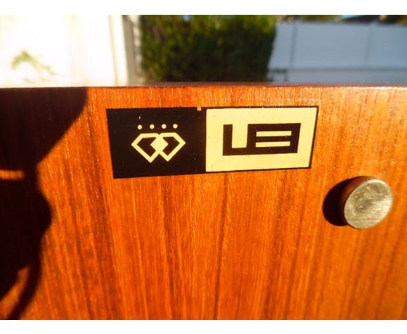 Buffet Scandinavian bar secretary