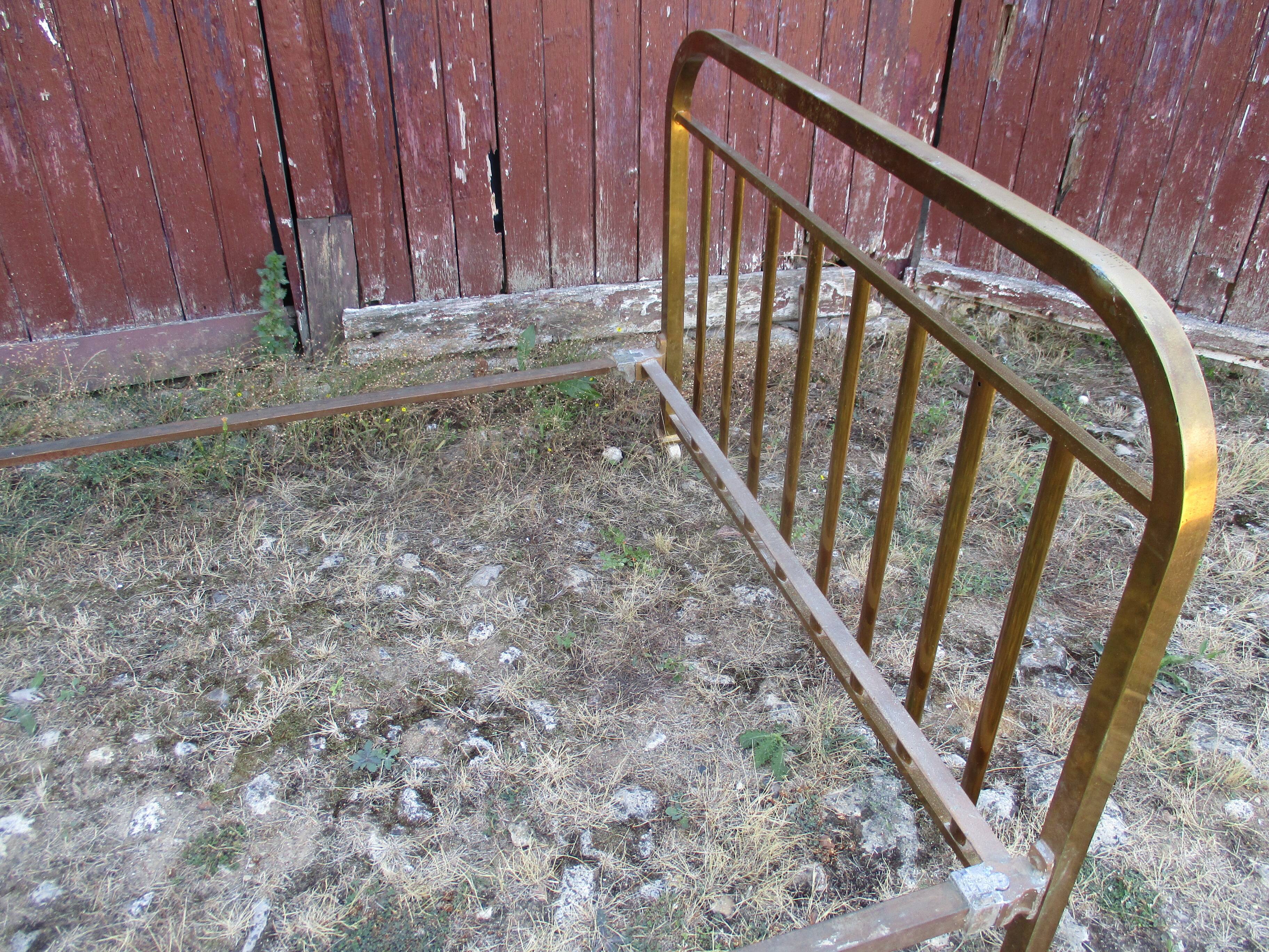 Old bed napoleon iii in gilded brass on wheels