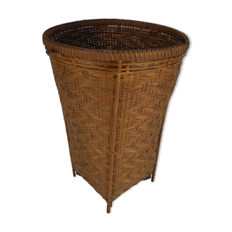 Woven wicker vase