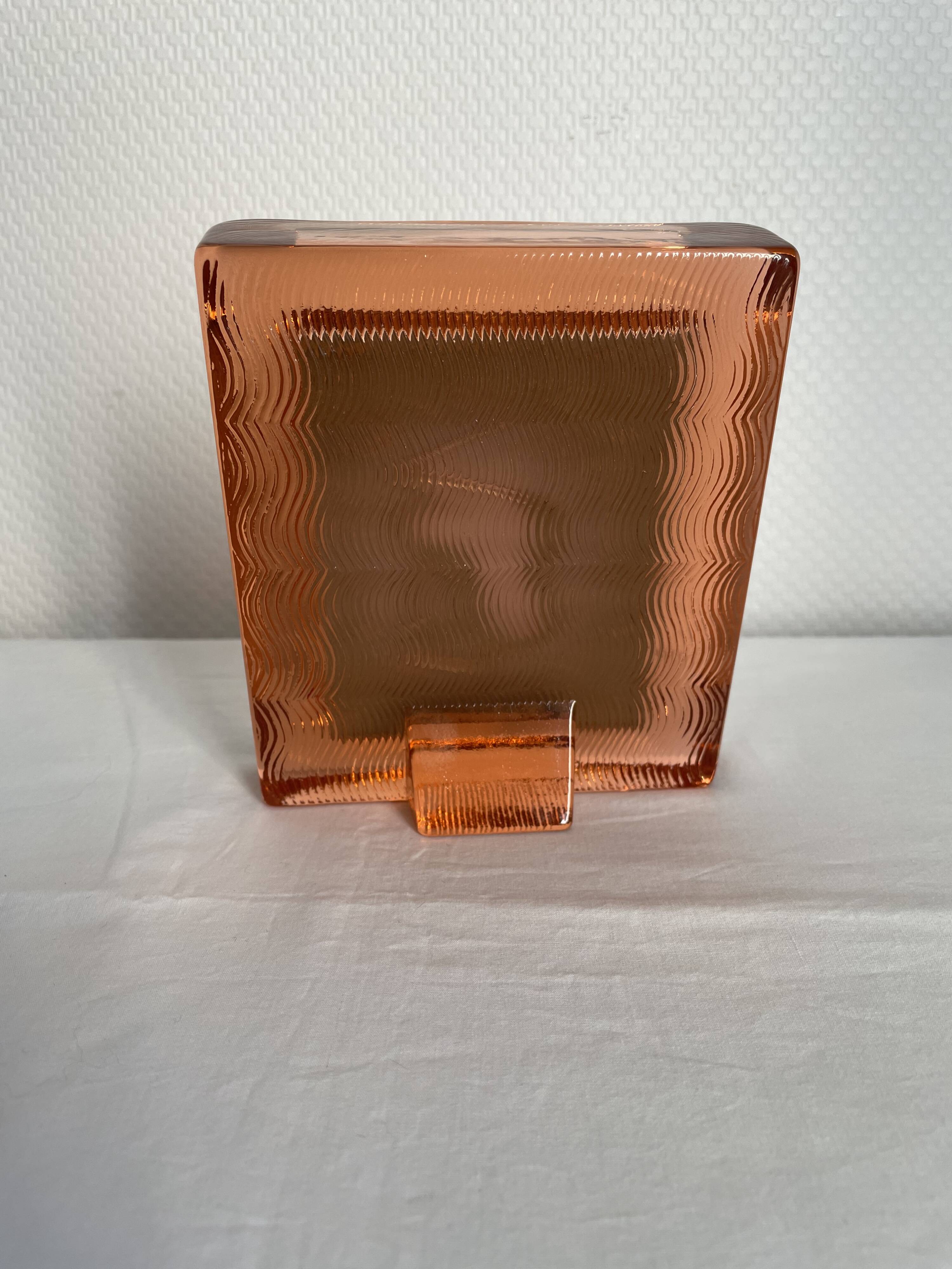 Miroir en verre rose d’Italie