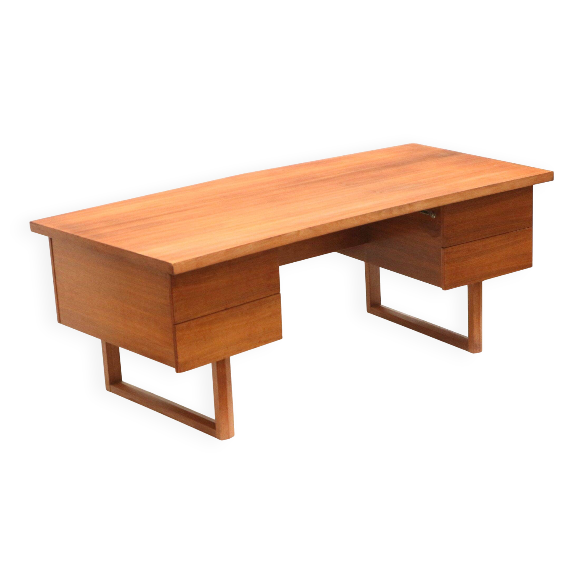 Vintage German design executive desk by Kondor, made in the 1970s