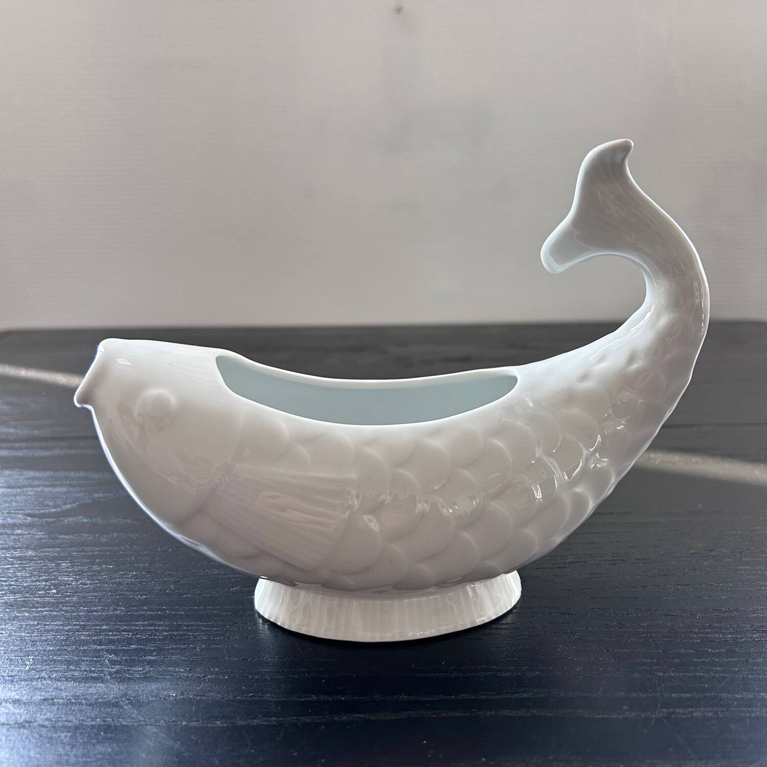 Porcelain fish sauceboat