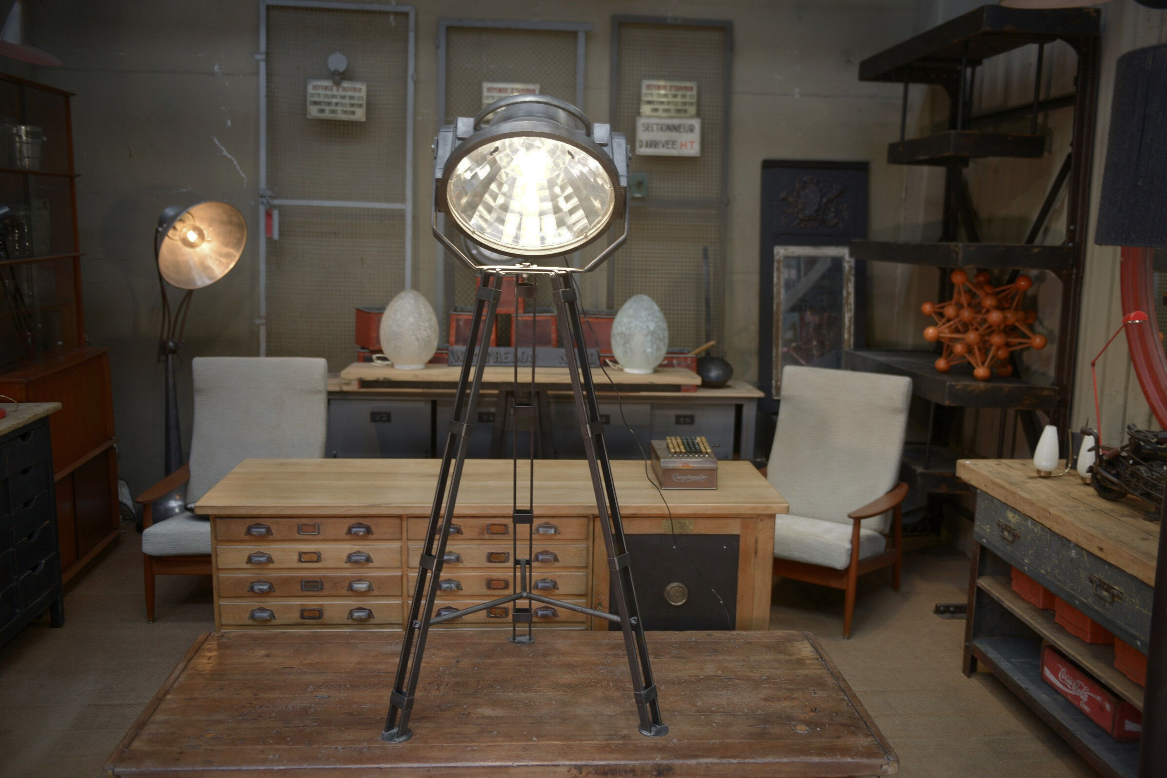 Philips adjustable metal floor projector 1960