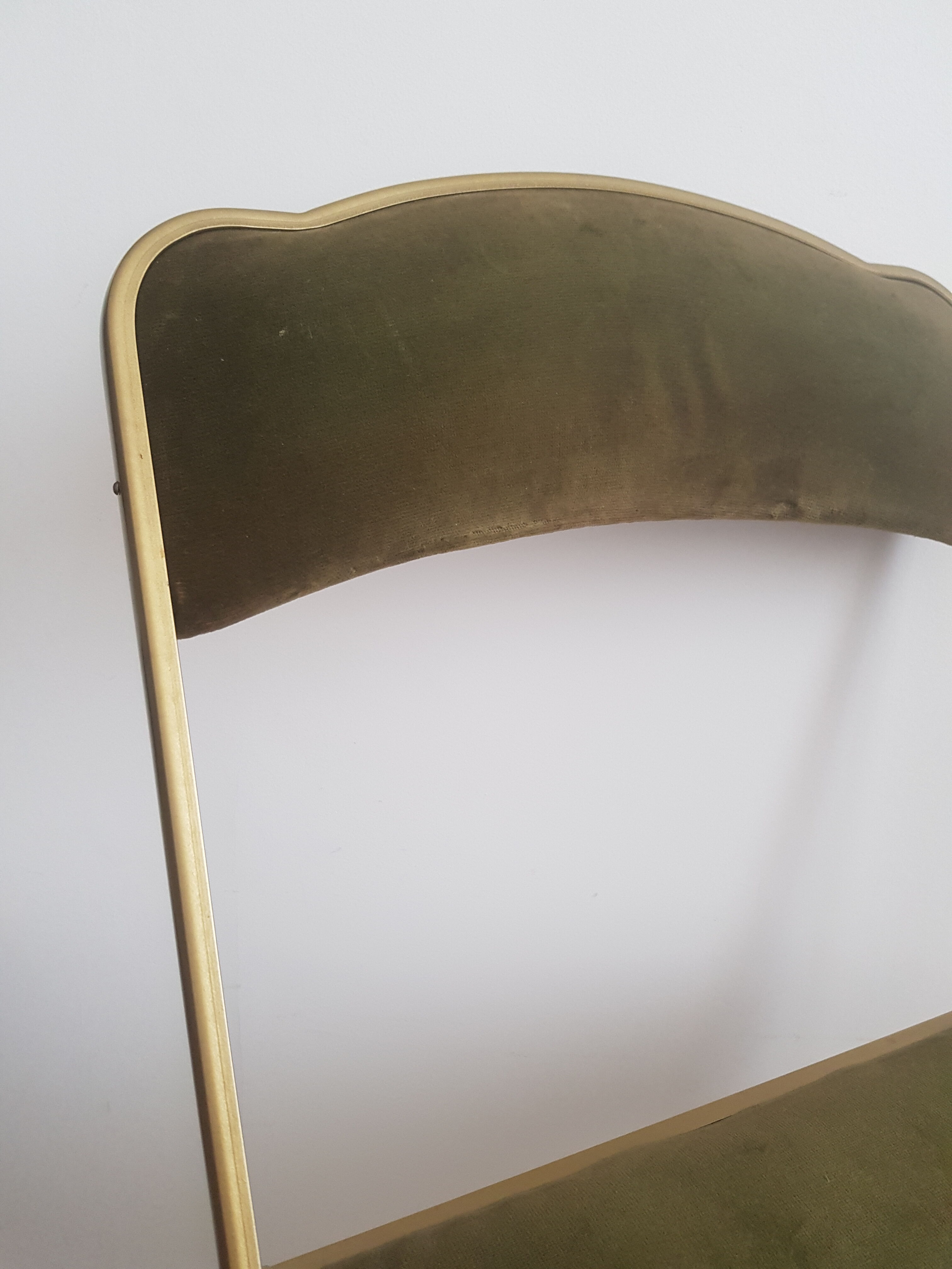 Velvet folding chair