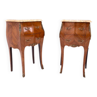 Tables de chevet françaises vers 1920.