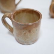 Série de 8 tasses et sous tasses vintage en grès