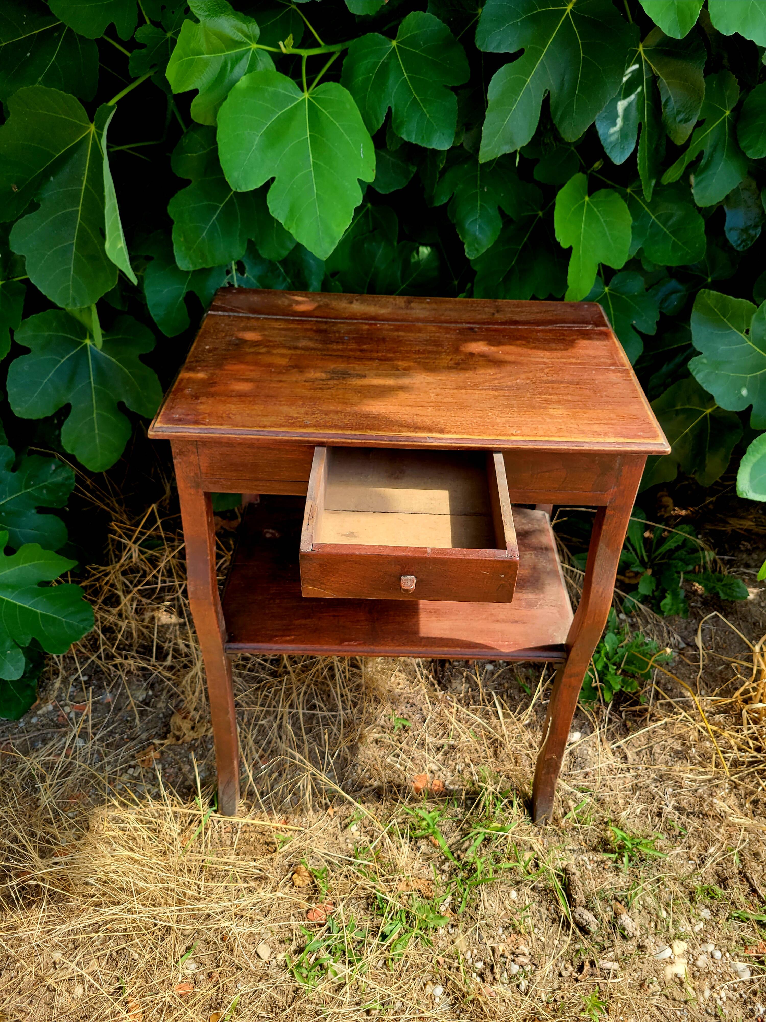 Small wooden drawer unit