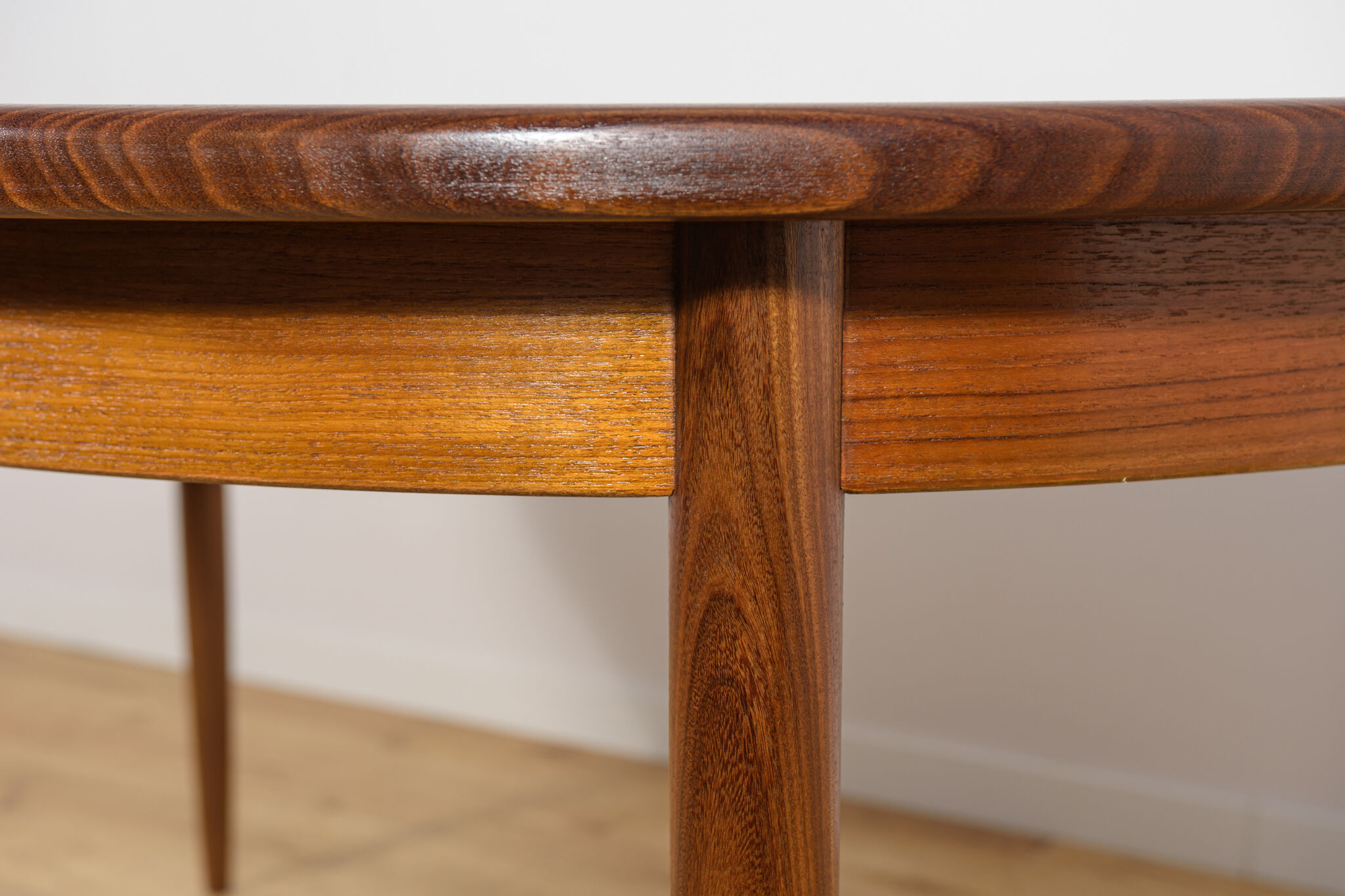 Mid-Century Oval Teak Extending Dining Table from G-Plan, United Kingdom, 1960s