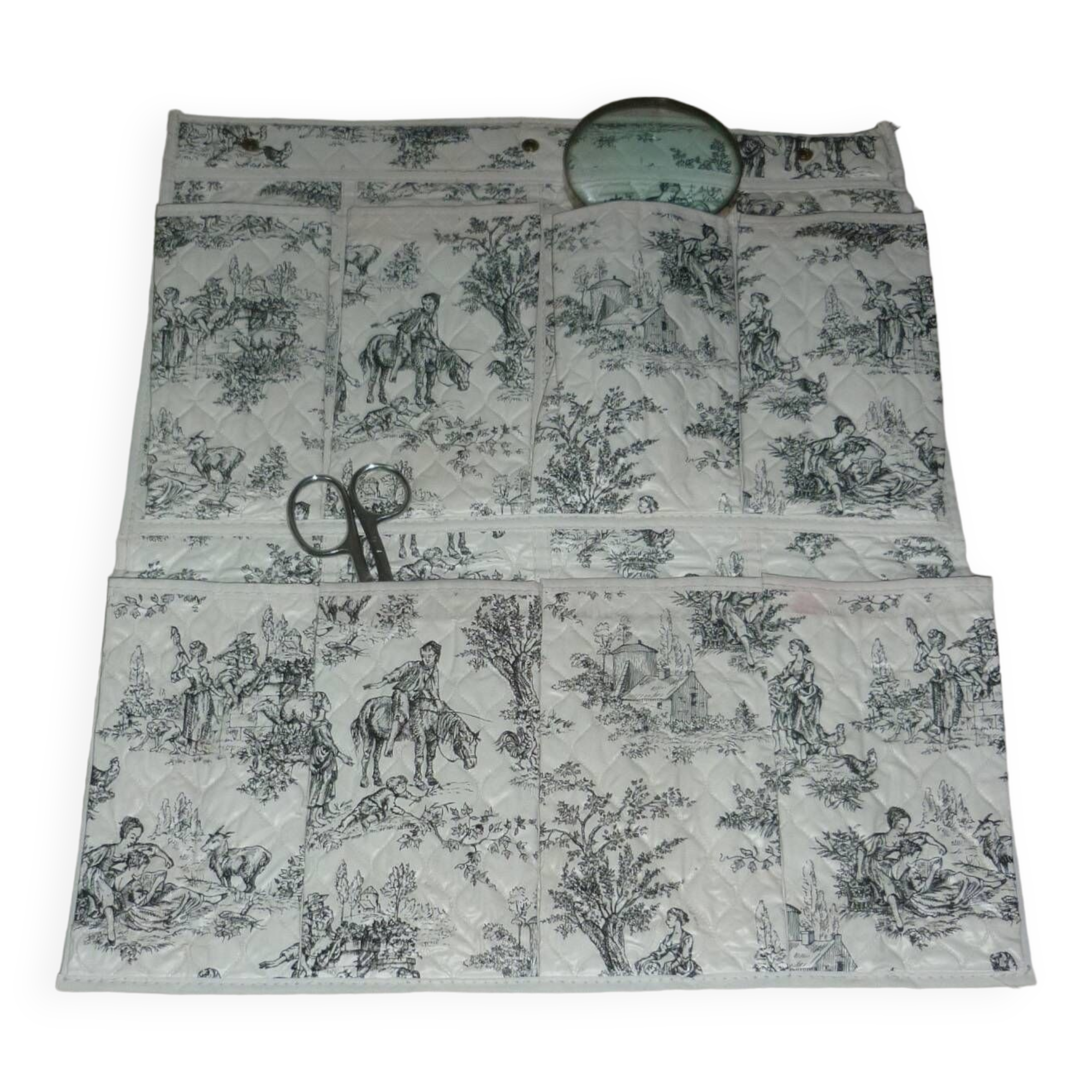 Rangement mural à soufflets