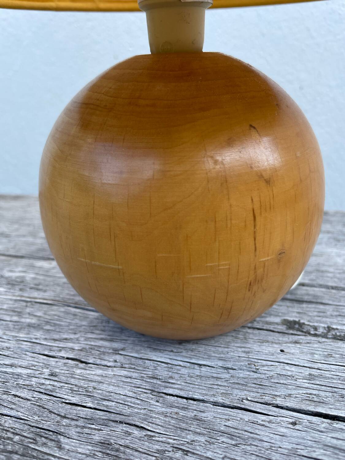 Turned wooden ball bedside lamp 1990