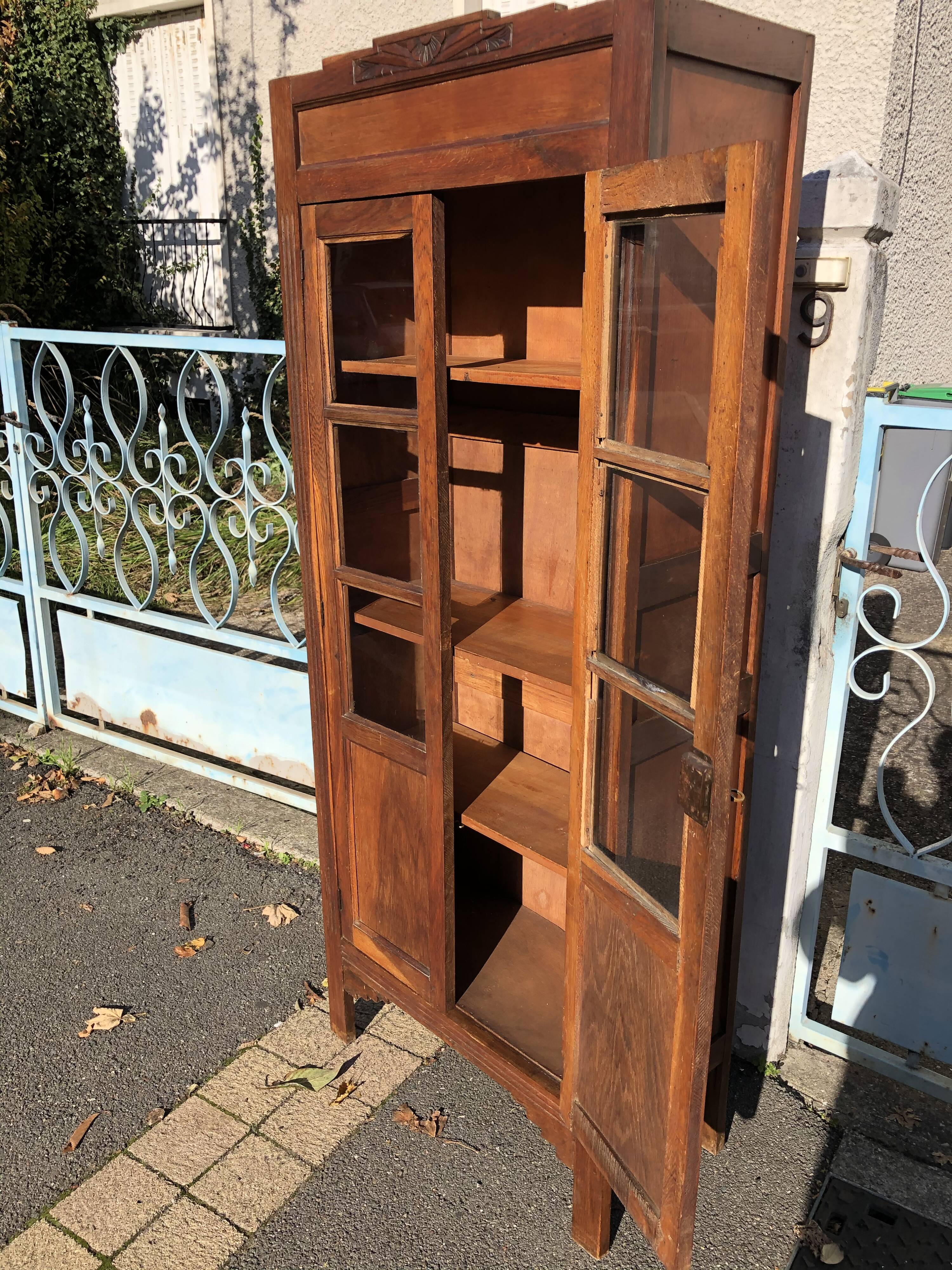 Armoire parisienne