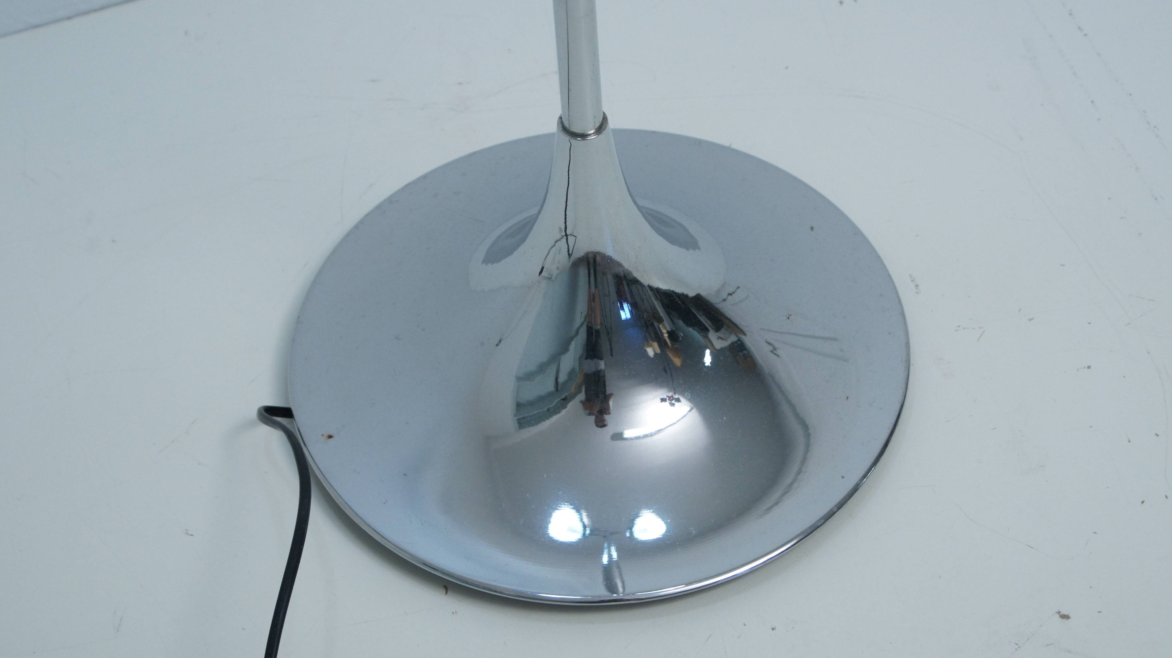 Chrome floor lamp 3 globes