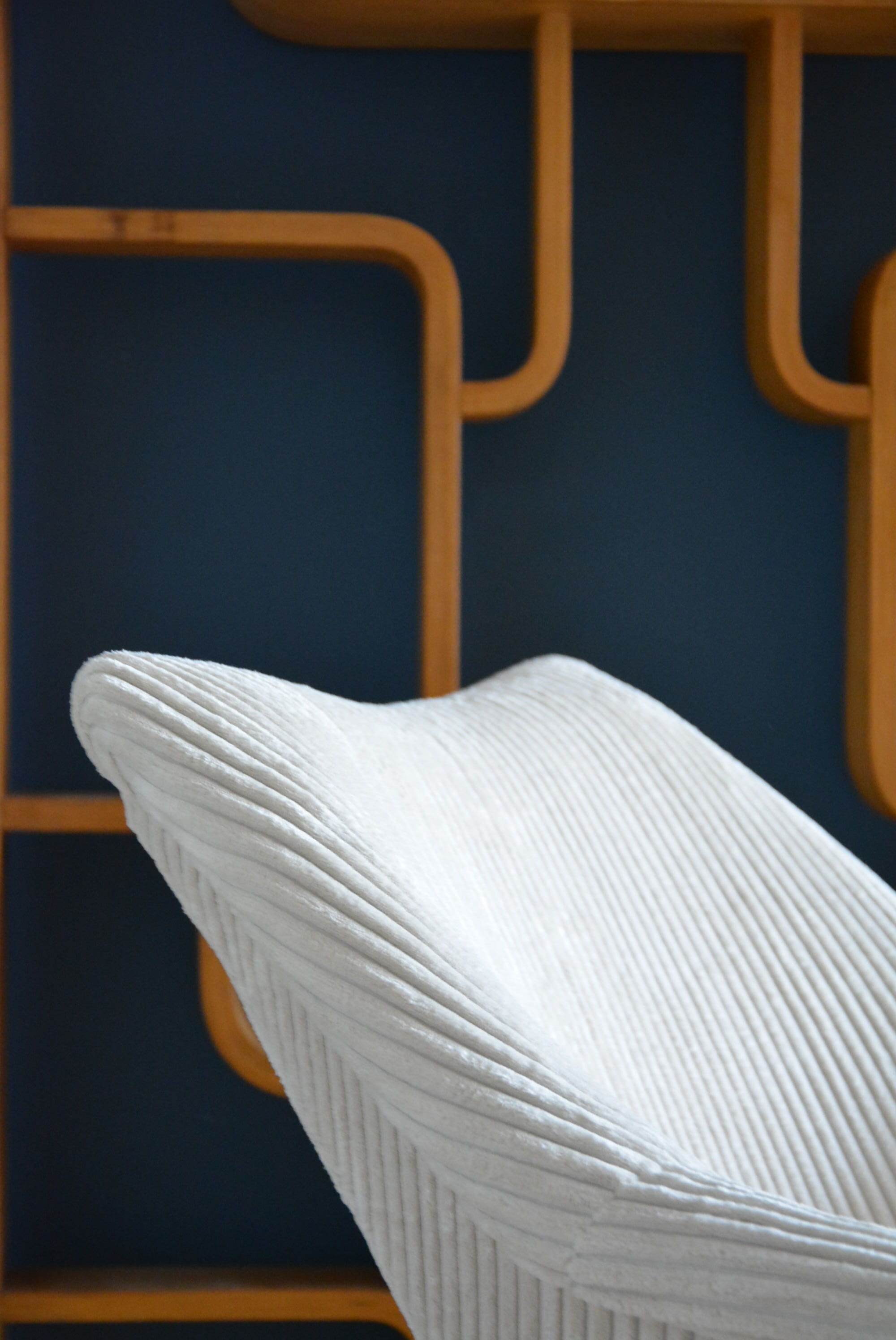 Ivory square shell chair