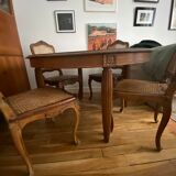 Round dining table - extendable