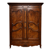 Grande armoire ancienne en noyer et ronce – époque Louis XV