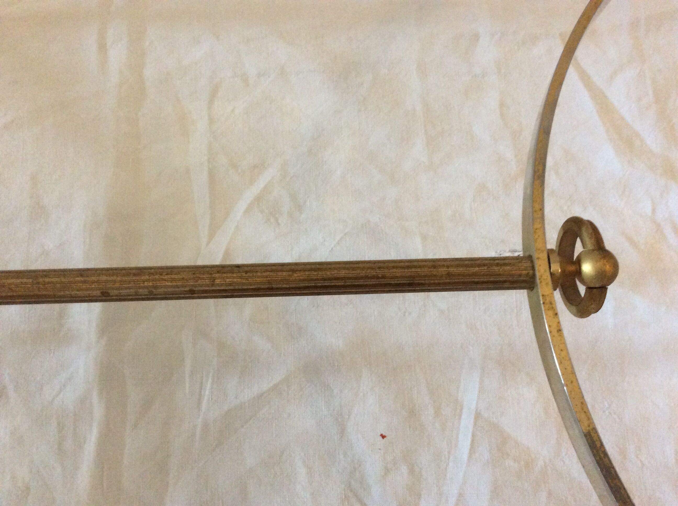 Table 60´ - 70´ low brass and glass