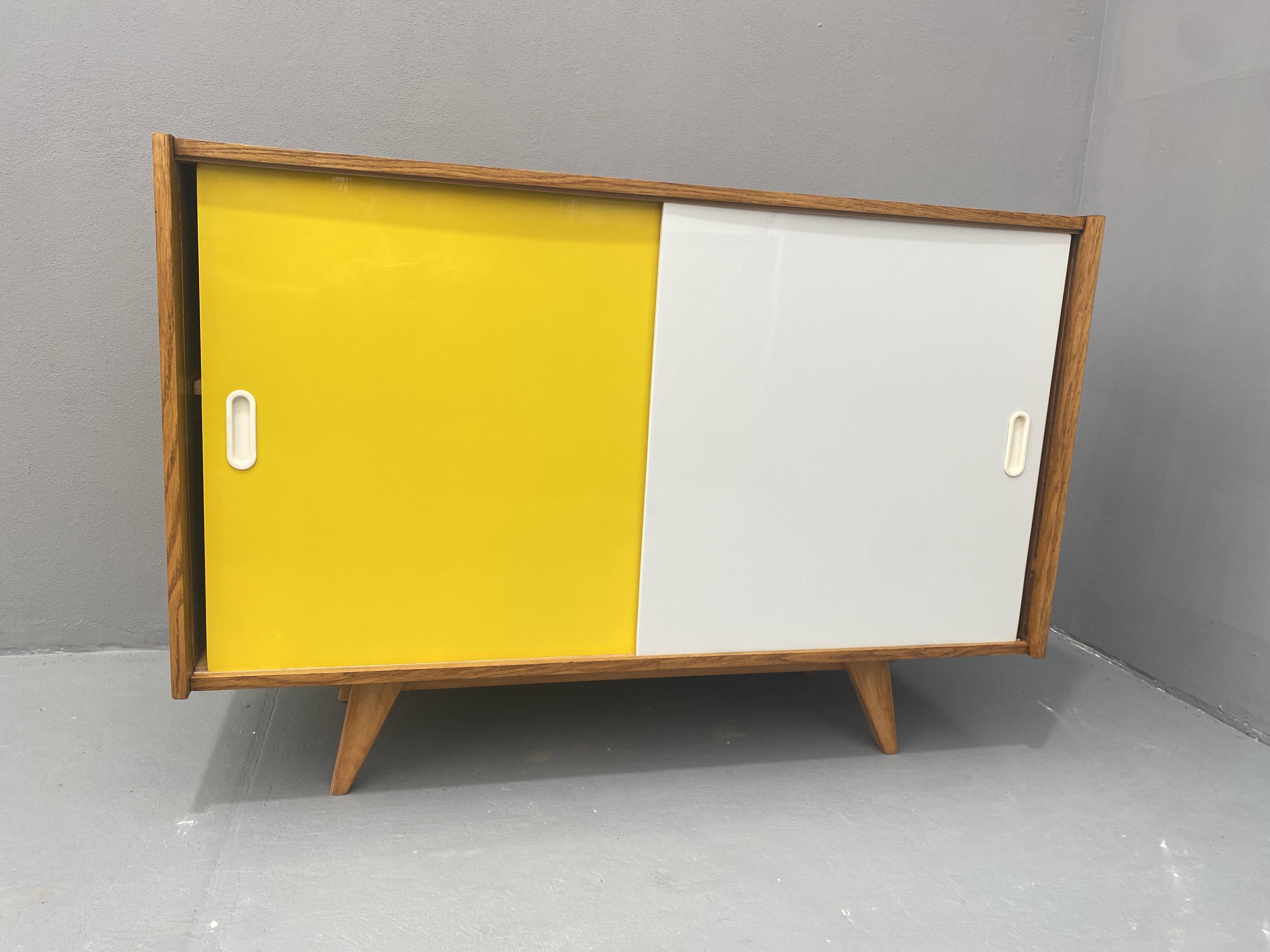 Mid century sideboard U-452 by Jiří Jiroutek, 1960´s, Czechoslovakia