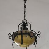 Glass and metal suspension
