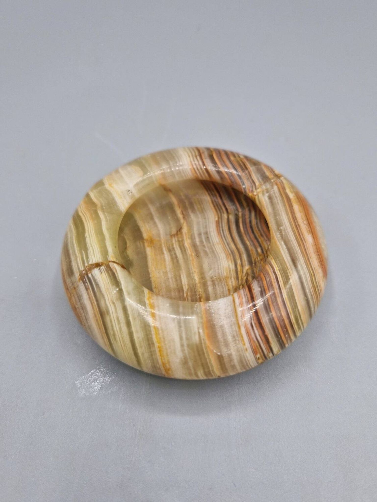 Petit cendrier vintage en onyx à trois supports