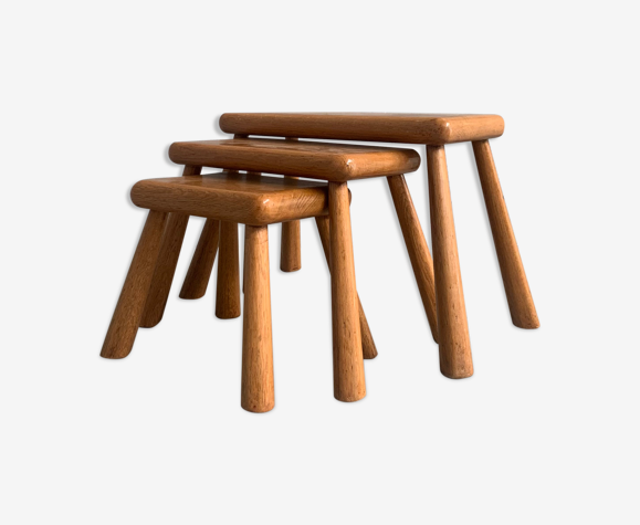 Pull-out tables