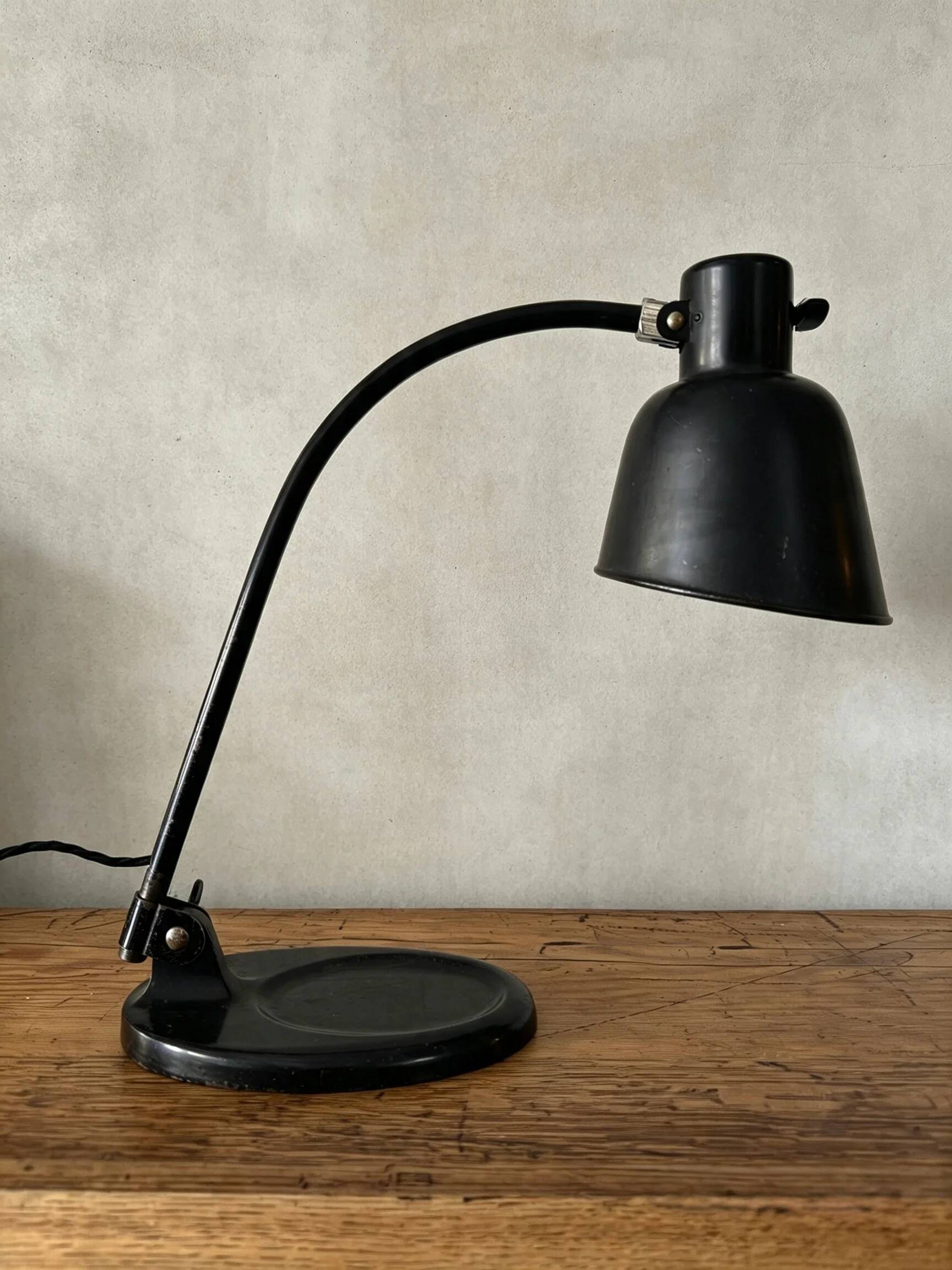 1930s bur, bunte & remmler model matador 2768 table lamp